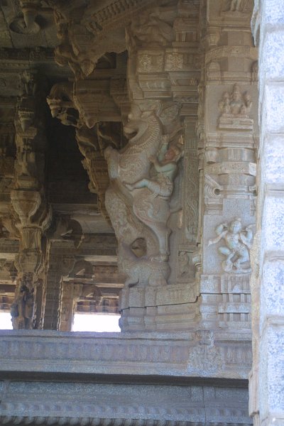 1221000_PillarsVittalaTempleHampi.jpg - Vitthala Temple Hampi.