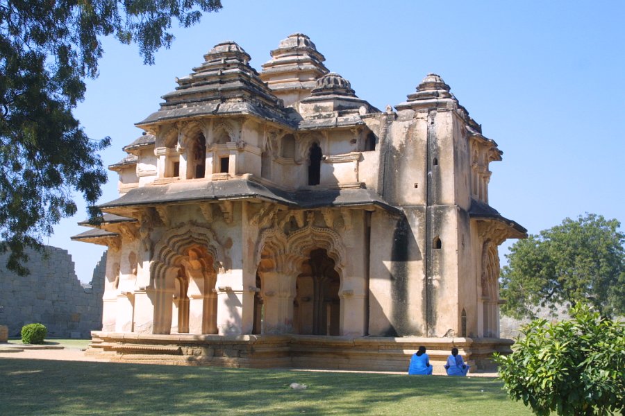 1281000_LotusMahalHampi.jpg - The Lotus Mahal inside the Zenana enclosure. Hampi.