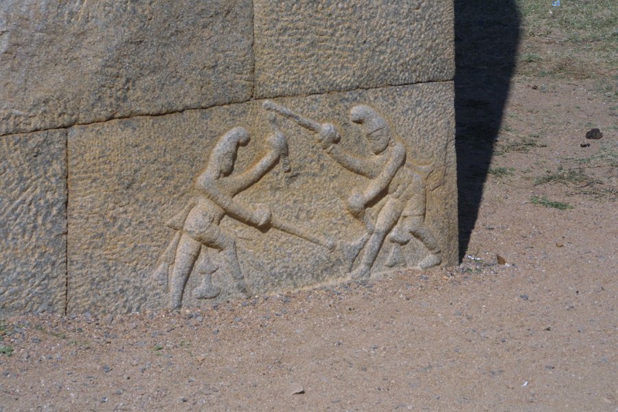 1286000_DetailZenanaEnclosureHampi.jpg - Wall detail inside the Zenana enclosure. Hampi.