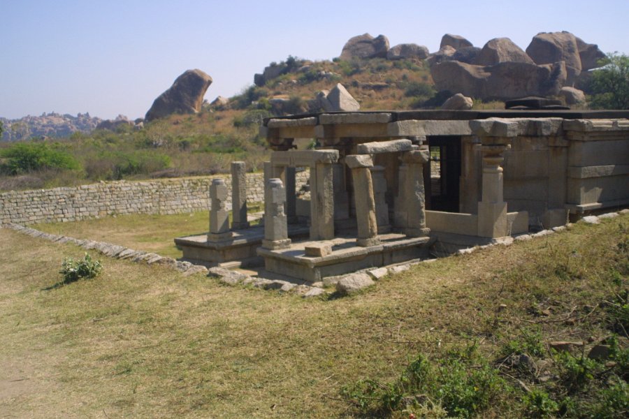 1298000_RuinsZenanaEnclosureHampi.jpg - Ruins at the Zenana Enclosure. Hampi.