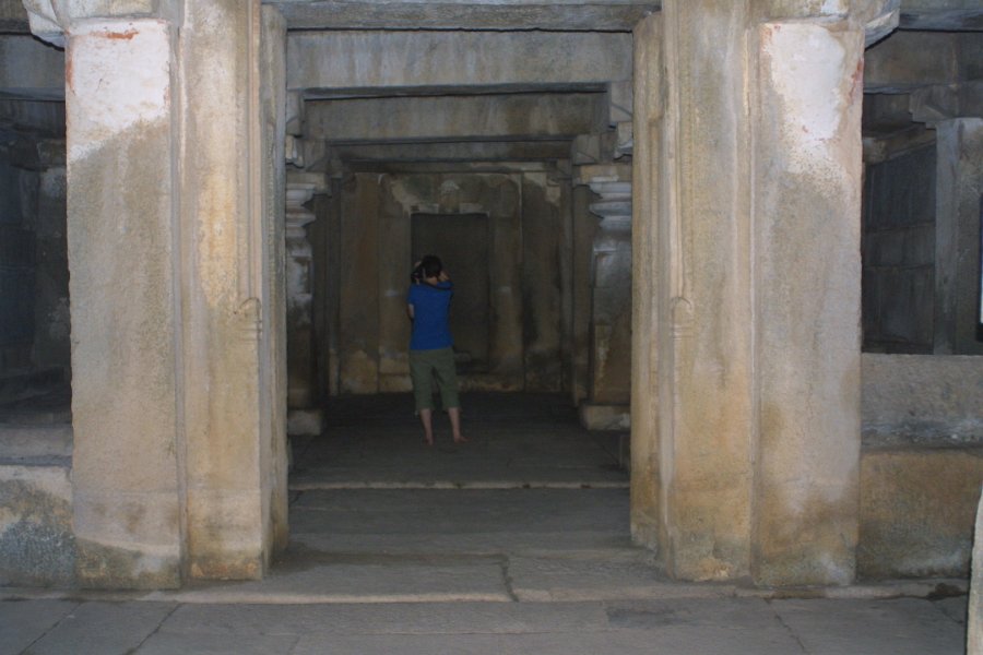 1301000_JenInRuinsZenanaEnclosureHampi.jpg - Jen and Jaina Temple. Hampi.