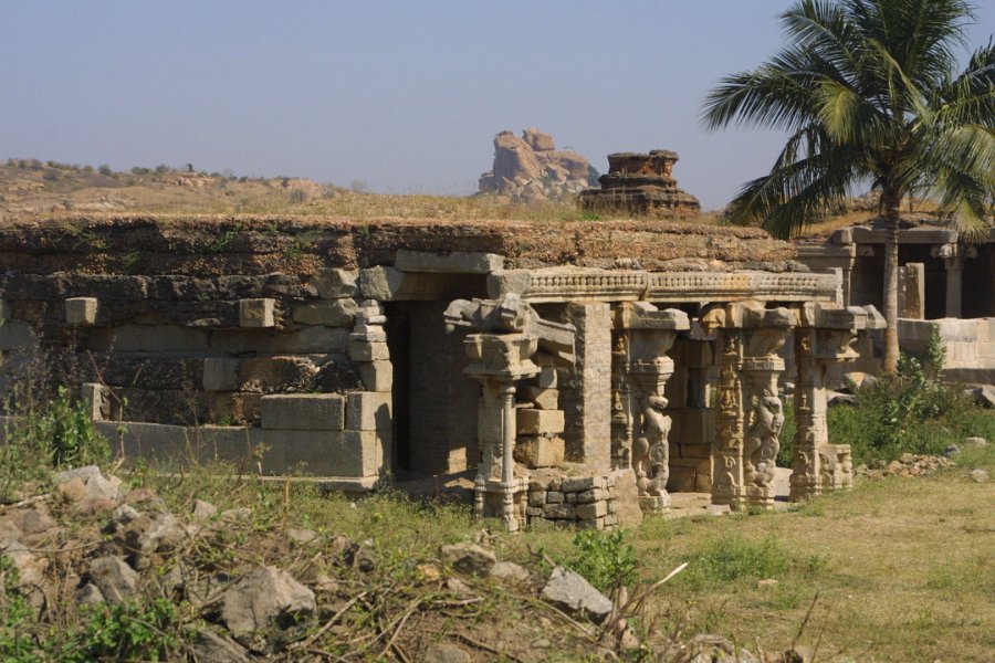 1302000_RuinsZenanaEnclosureHampi.jpg - Jaina Temple. Hampi.