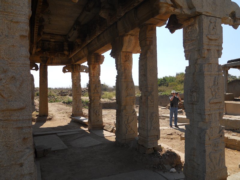 1306687_JimAtRangaTempleHampi.jpg - Ranga Temple. Hampi.