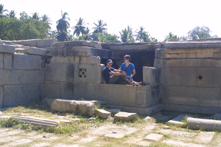 1326000_JenAndMartinUndergroundSivaTempleHampi.jpg - Jen and Martin at the underground Siva Temple. Hampi.