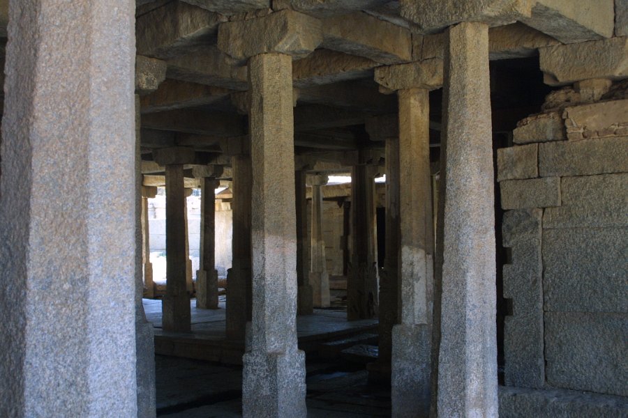 1327000_UndergroundSivaTempleHampi.jpg - Inside the underground Siva Temple. Hampi.