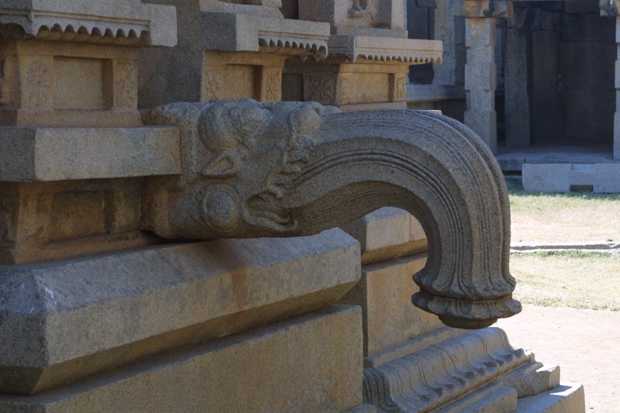 1355000_WaterSpoutRoyalTempleHampi.jpg - Water spout at the Hazara Rama Temple. Hampi.