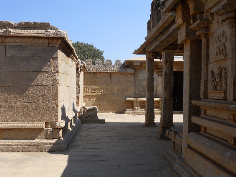 1358699_HazaraRamaTempleHampi.jpg - Hazara Rama Temple. Hampi.