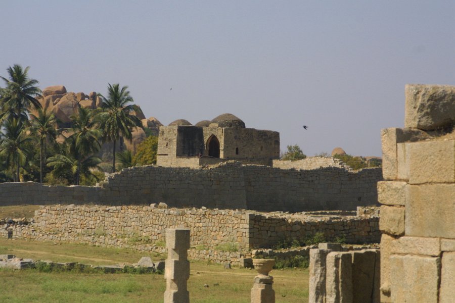1365000_MohammadanWatchTowerHampi.jpg - Mohammadan Watch Tower in the Royal area. Hampi.