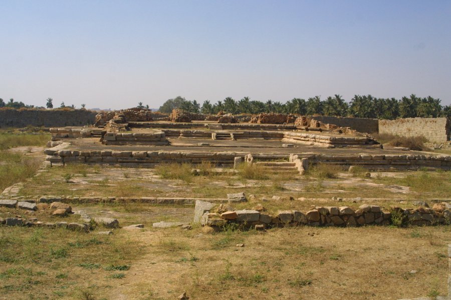 1383000_RoyalAreaHampi.jpg - Ruins in the Royal Area. Hampi