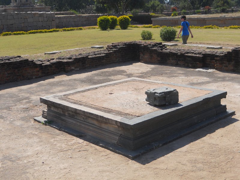 1407717_JenInRoyalEnclosureHampi.jpg - Inside the Royal Enclosure. Hampi.