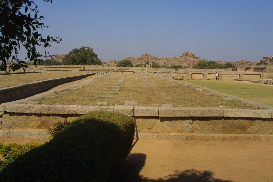 1409000_100PillaredHallRoyalEnclosureHampi.jpg - Inside the Royal Enclosure. Hampi.