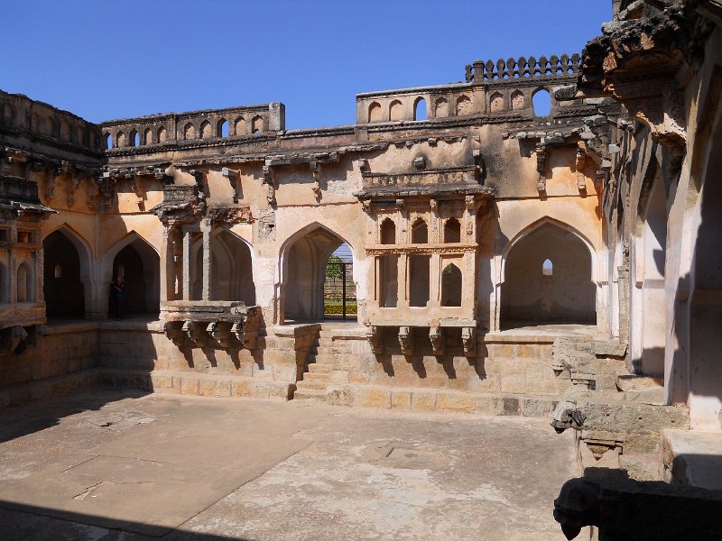 1415719_QueensBathHampi.jpg - The Queens Bath. Hampi.