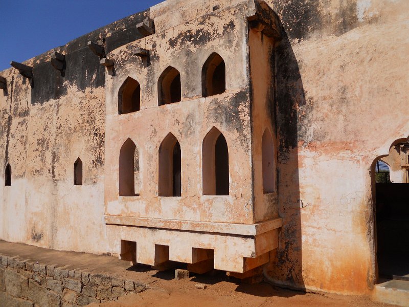 1429724_QueensBathHampi.jpg - The Queens Bath. Hampi.