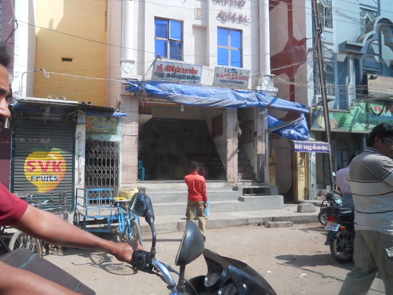 1549801_BangaloreOrMadurai.jpg - Street sceen. Madurai.