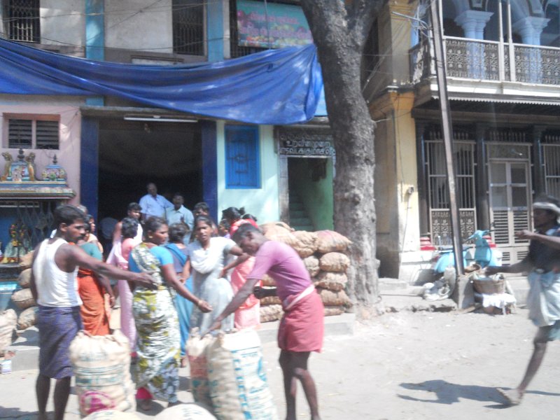 1549802_BangaloreOrMadurai.jpg - Street sceen. Madurai.