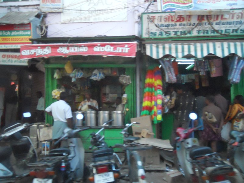 1549803_BangaloreOrMadurai.jpg - Street sceen. Madurai.