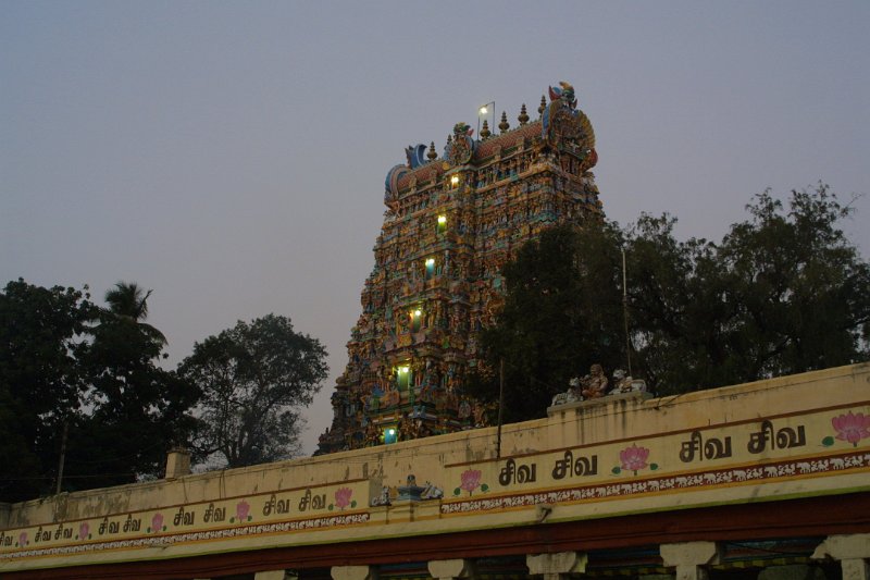 1600000_MeenakshiTemple.jpg - Inside the Meenakshi Temple. Madurai.