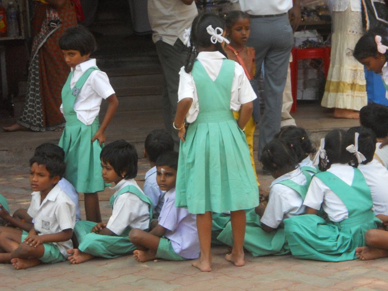 1621819_SchoolKidsMadurai.jpg - School group in Madurai.