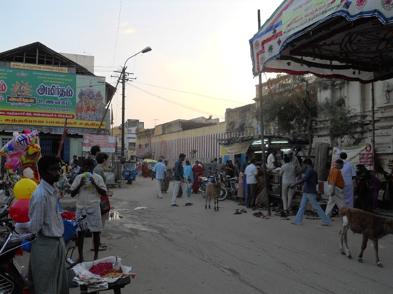 1664867_KoodalAlagarTempleMadurai.jpg - Street sceen at the entrance to the Koodal Alagar Temple in Madurai.