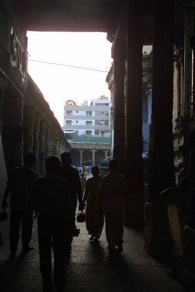 1668000_InsideKoodalAlagarTemple.jpg - Inside the Koodal Alagar Temple. Madurai.