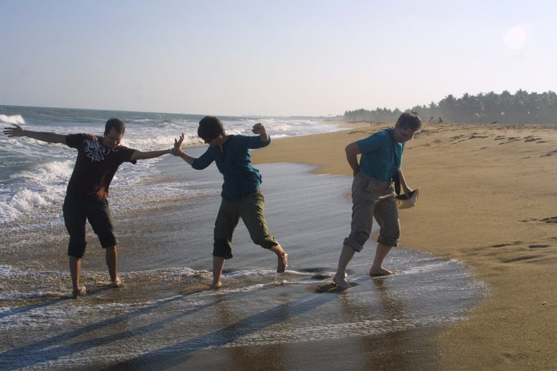 1892000_AtTheBeach.jpg - Martin, Jen and Kathy at the beach near Pondicherry.