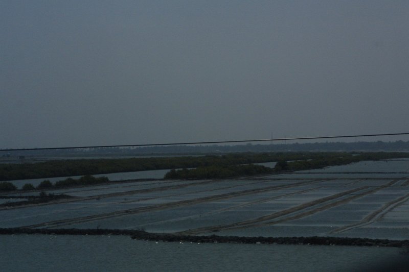 1916000_SaltPonds.jpg - Salt pond on the way to Mahabalipuram