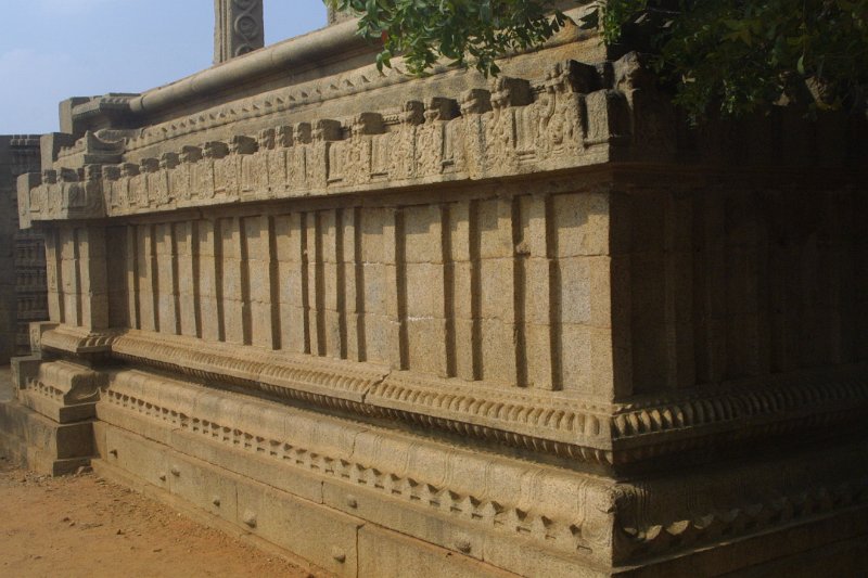 1976000_StoneTemple.jpg - Stone Temple. Mahabalipuram.
