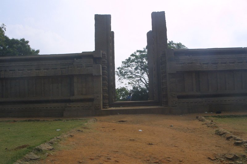 1977000_StoneTemple.jpg - Stone Temple. Mahabalipuram.