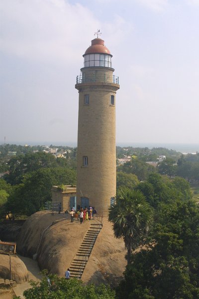 1996000_ViewOfLightHouseFromOlakneswaraTemple.jpg - View of the Light House from the Olakneswara Temple. Mahabalipuram.