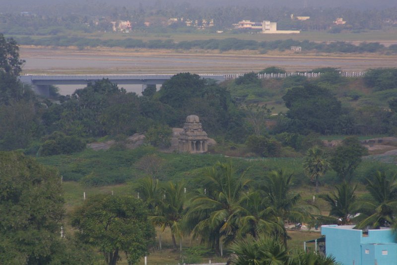 1997000_ViewFromOlakneswaraTemple.jpg - View from the Olakneswara Temple. Mahabalipuram.
