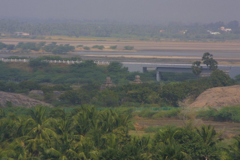 1998000_ViewFromOlakneswaraTemple.jpg - View from the Olakneswara Temple. Mahabalipuram.