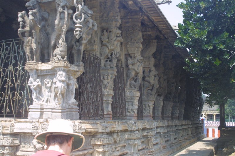 2009000_VaradarajaTempleKanchipuram.jpg - The 100 Pillar Hall. Varadaraja Temple. Kanchipuram.