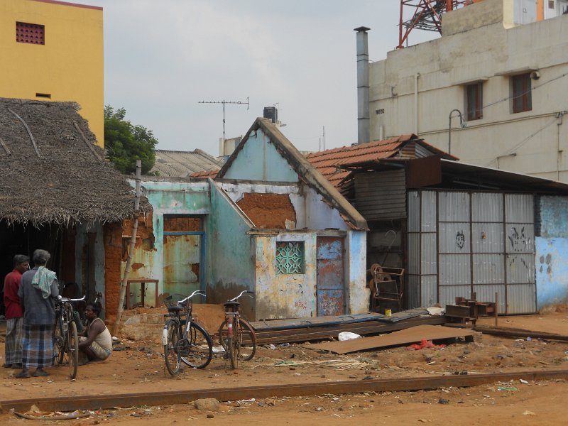 1681881_OnTheRoadTamilNadu.jpg - Street sceen on the road in Tamil Nadu.