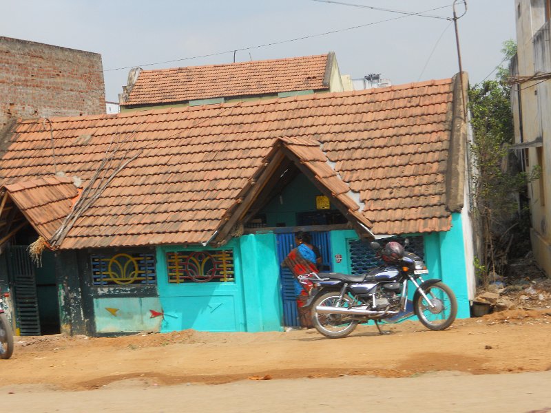 1681882_OnTheRoadTamilNadu.jpg - Street sceen on the road in Tamil Nadu.