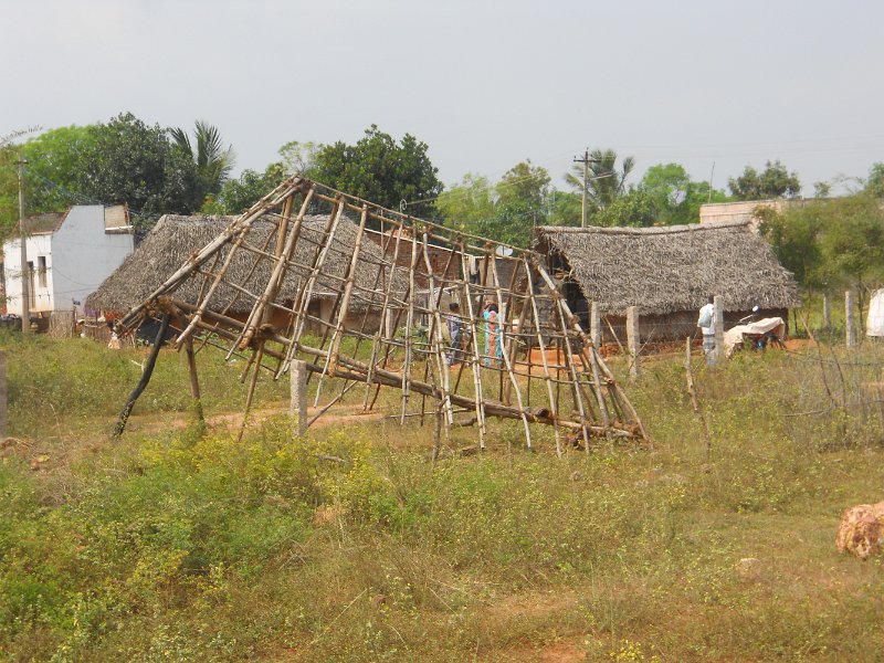 1681885_OnTheRoadTamilNadu.jpg - Street sceen on the road in Tamil Nadu.