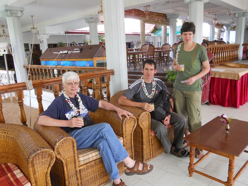 1687897_IdealRiverResortThanjavur.jpg - Jim, Martin and Jen at the Ideal River View Resort. Thanjavur.