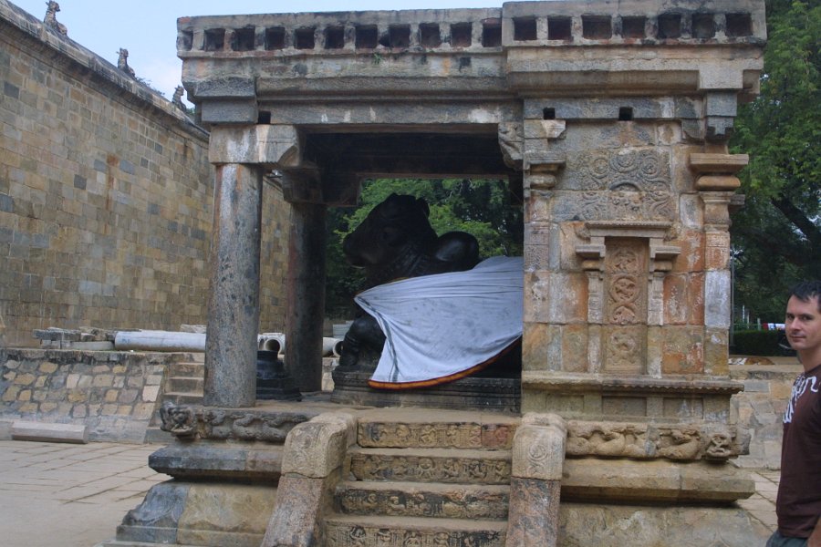 1761000_NandiInFrontOfAiravateswararTemple.jpg - Nandi at the entrance to the Airavateswarar Temple. Darasuram.