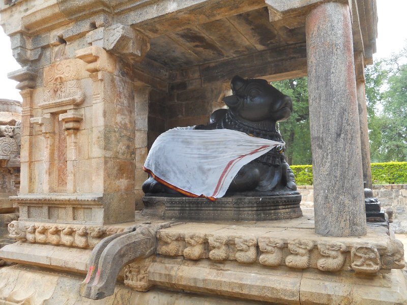 1761917_AiravateswararTemple.jpg - Nandi at the entrance to the Airavateswarar Temple. Darasuram.