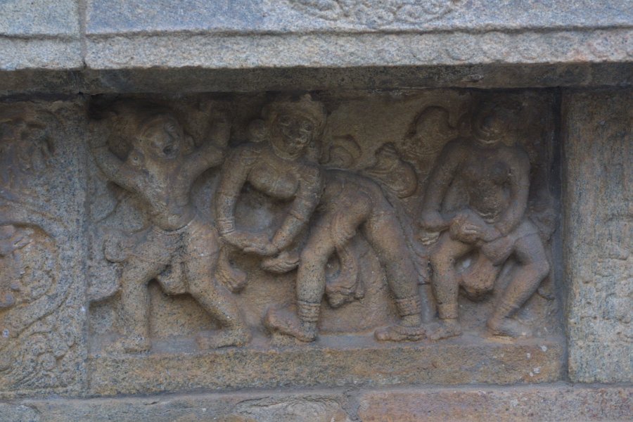 1784000_AiravateswararTemple.jpg - Carving of dancers at the Airavateswarar Temple. Darasuram.