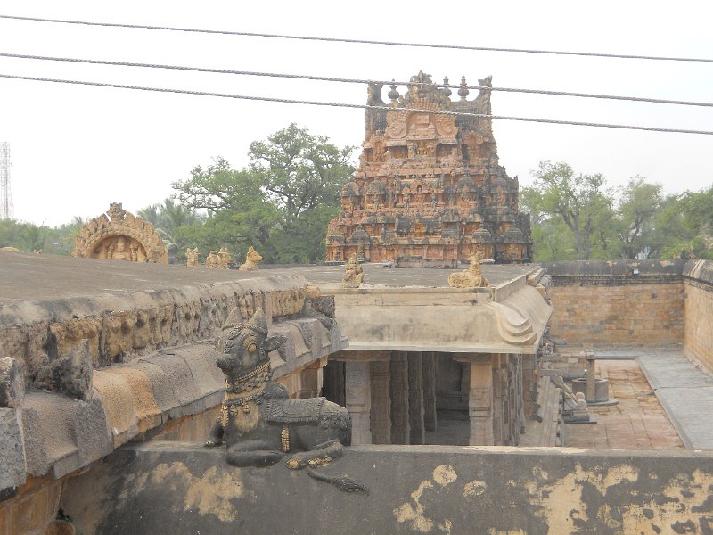 1797934_AiravateswararTemple.jpg - Nearby temple outside weavers house. Darasuram.