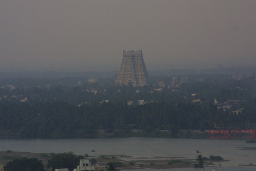 1820000_ViewFromRockFortTemple.jpg - View of the Ranganathaswami Temple from the Rock Fort. Thiruchi.