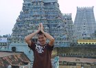 1849000_MartinOnRoofOfRanganathaswamyTemple