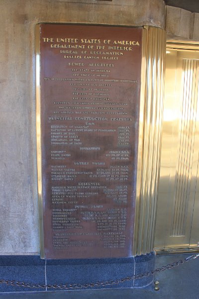 IMG_1027.JPG - Plaque describing the Hover Dam.